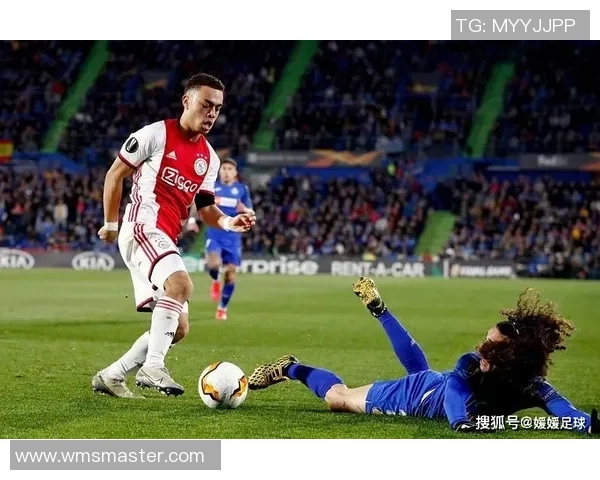 维迪斯与海伦芬激战正酣谁能在这场较量中笑到最后